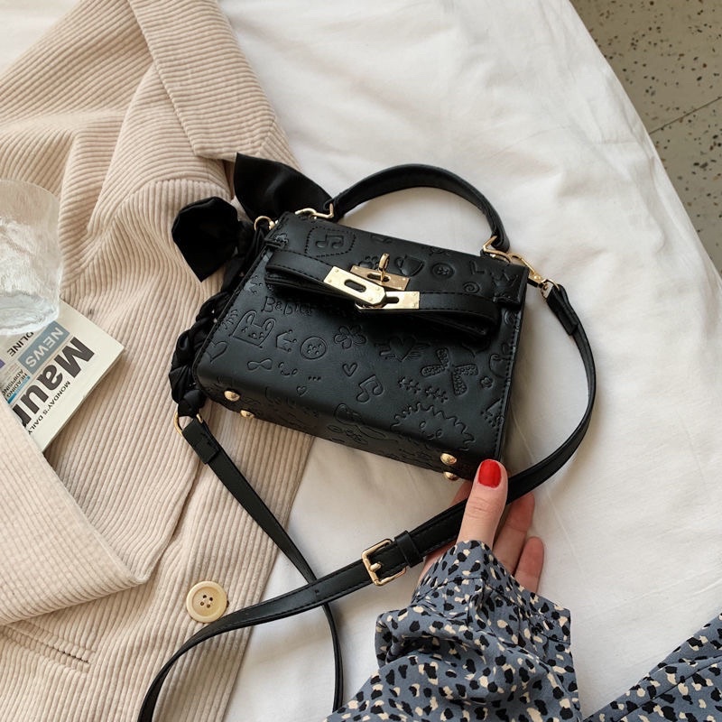 Túi xách nữ đeo chéo màu trắng có quai da mềm đẹp in hoạ tiết phong cách ulzzang T03 SẴN HÀNG