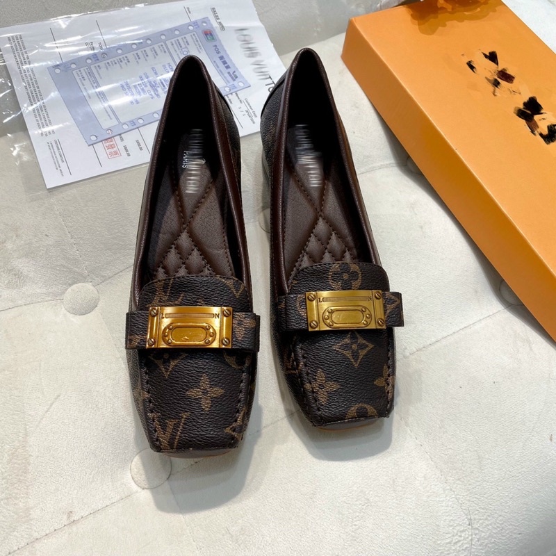 Giày lv nơ 3cm FULLBOX hàng qccc tag đồng mũi vuông sang chảnh lót đế trần chỉ êm chân đi cả ngày không lo mỏi