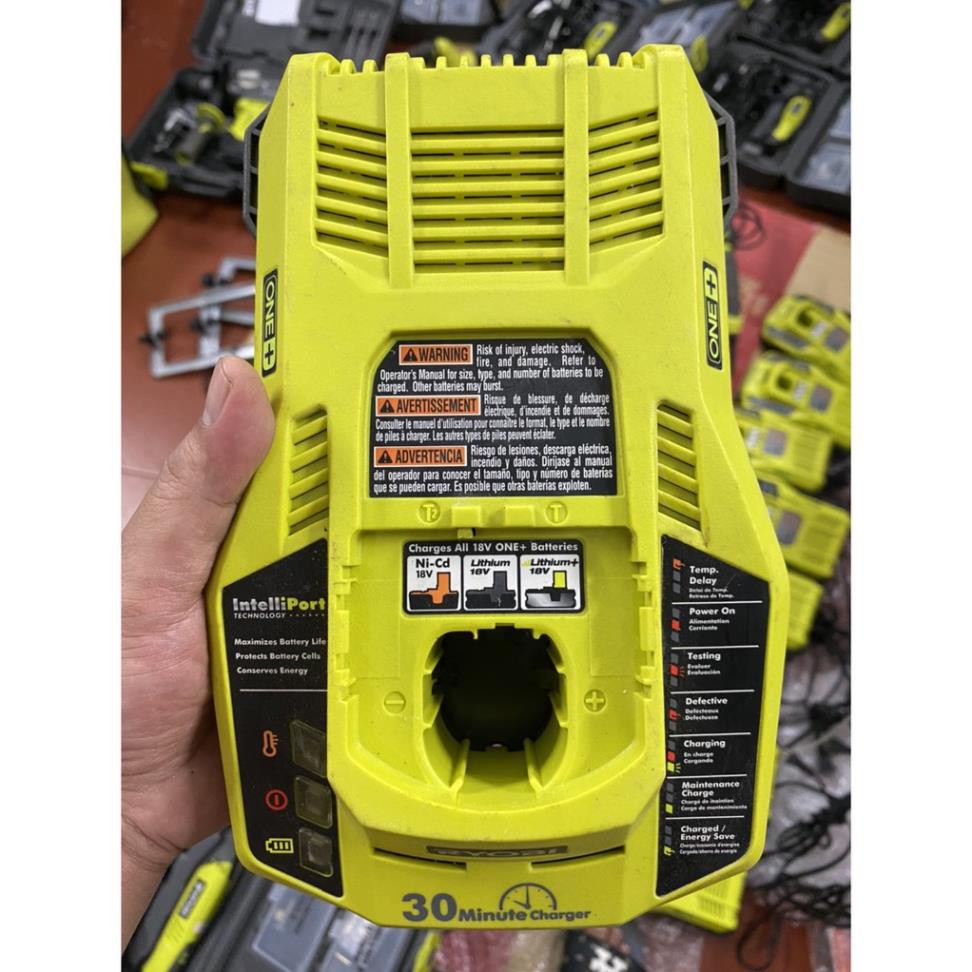 Đế Sạc Pin Ryobi RC18120 và Sạc Ryobi P117 ( Fast charge ) USA.