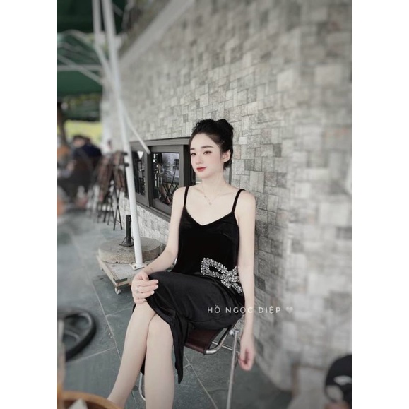Váy 2 Dây ,váy nhung đính nơ đá sang trọng và quyến rũ