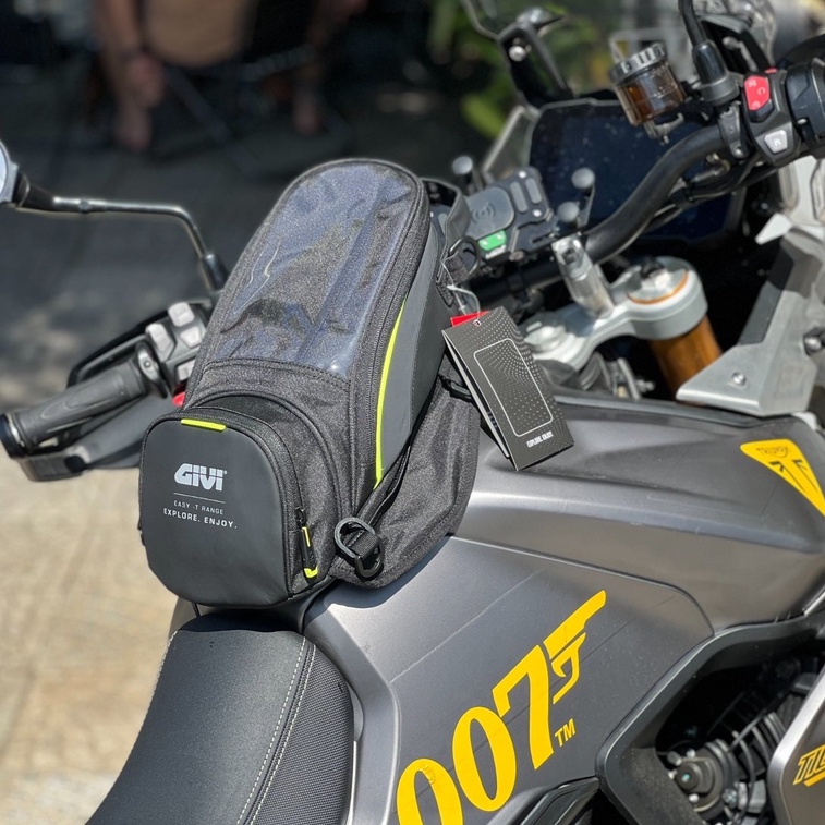 Túi Hít Bình Xăng Givi EA138 Chính Hãng - Túi Chống Nước, Tiện Lợi, Đa Năng