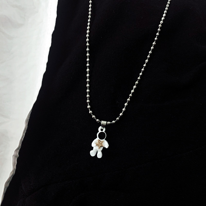 Vòng Cổ Mặt Hình Phi Hành Gia Độc Đáo Cho Cặp Đôi