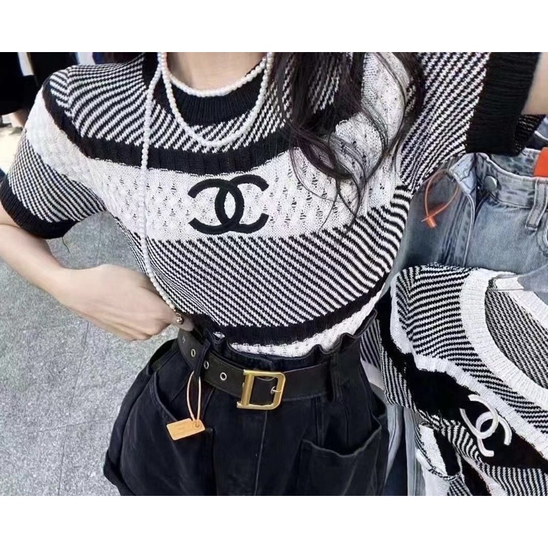 Áo len mongtoghi kẻ cổ tròn