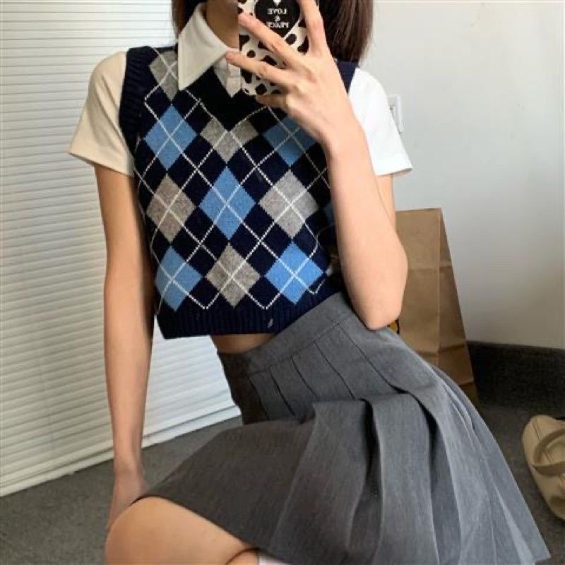 Áo len gile croptop hoạ tiết trám