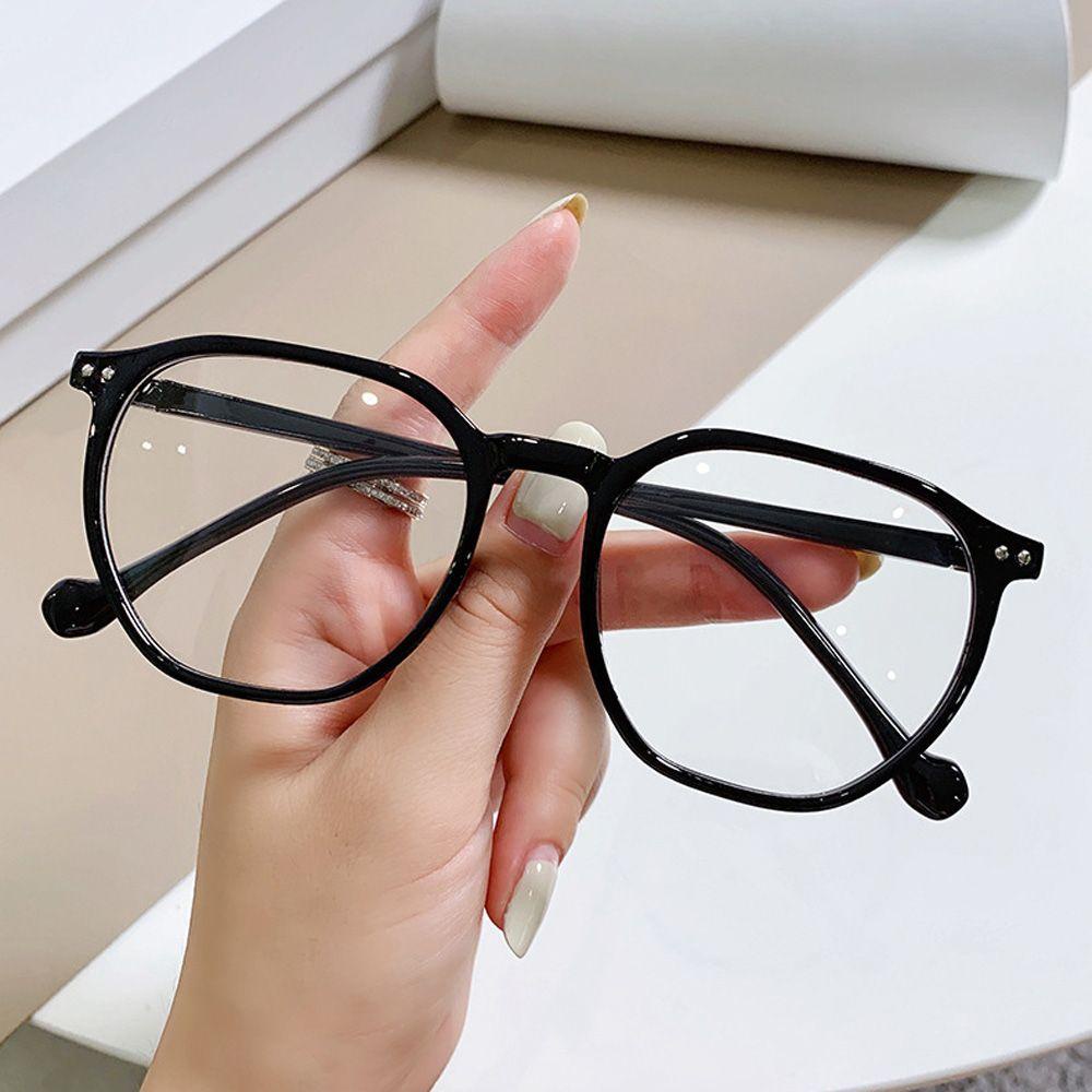 Kính Cận Thị Chống Tia UV