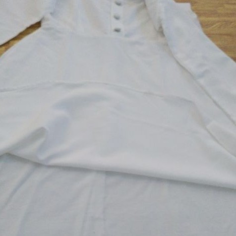 Đầm trắng cổ vuông tay phồng (có ảnh thật)