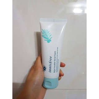 Sữa rửa mặt Innisfree Bija Trouble Facial Foam  ĐỐI PHÓ VỚI LÀN DA MỤN