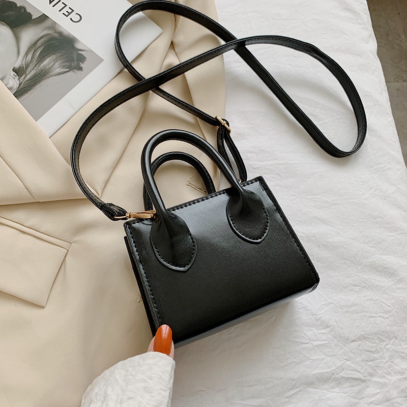 Túi đeo chéo mini nữ da trơn đi chơi phong cách Hàn Quốc DC03 LABOMA