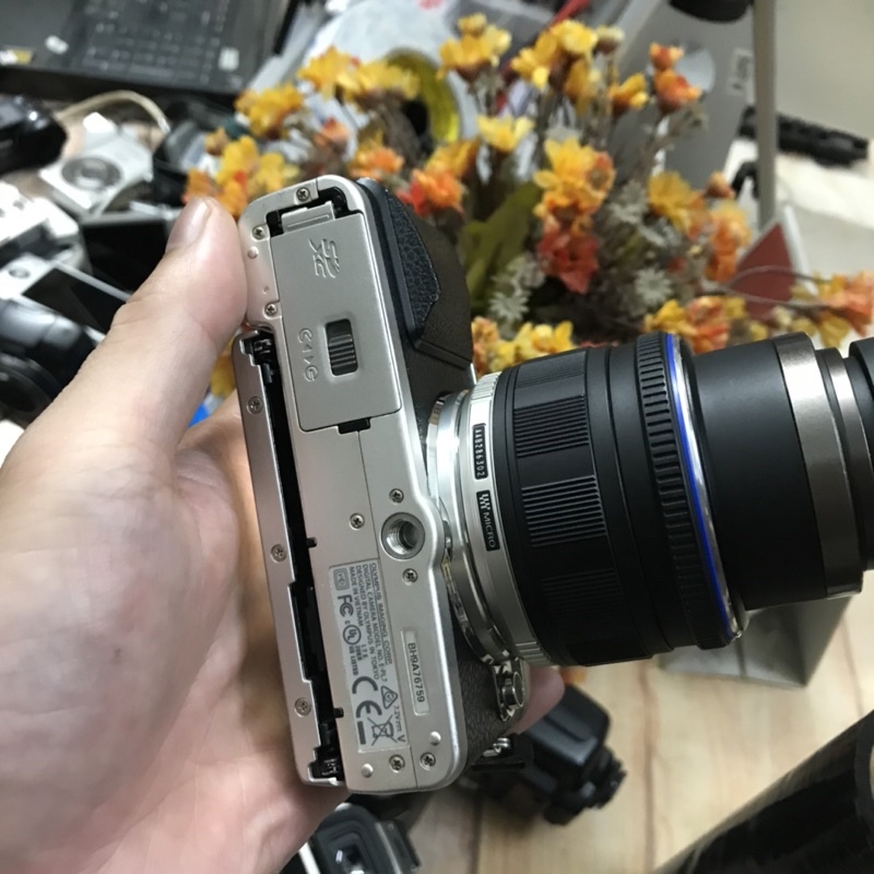 Máy ảnh Olympus E-PL7 kèm ống 14-42 đẹp xuất sắc