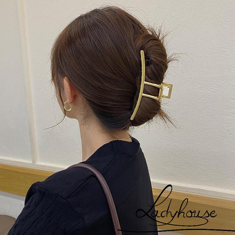 Kẹp tóc hỗ trợ rửa mặt hình cá mập màu sắc đơn giản dành cho nữ