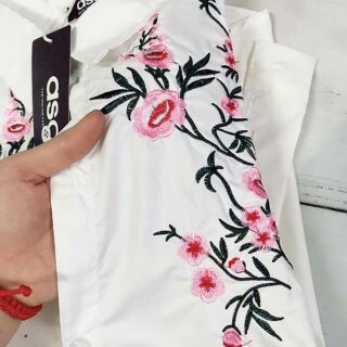 Sơ mi trắng ASOS cổ đức
