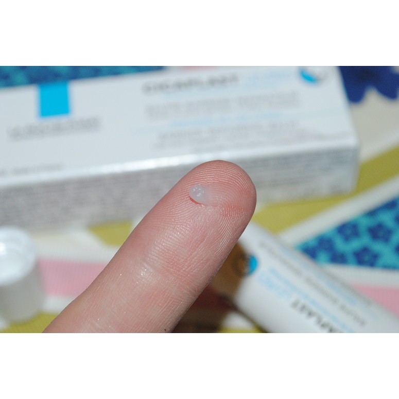 Kem Dưỡng Hỗ Trợ Phục Hồi Độ Ẩm &amp; Bảo Vệ Môi La Roche-Posay Cicaplast Lips 7.5ml