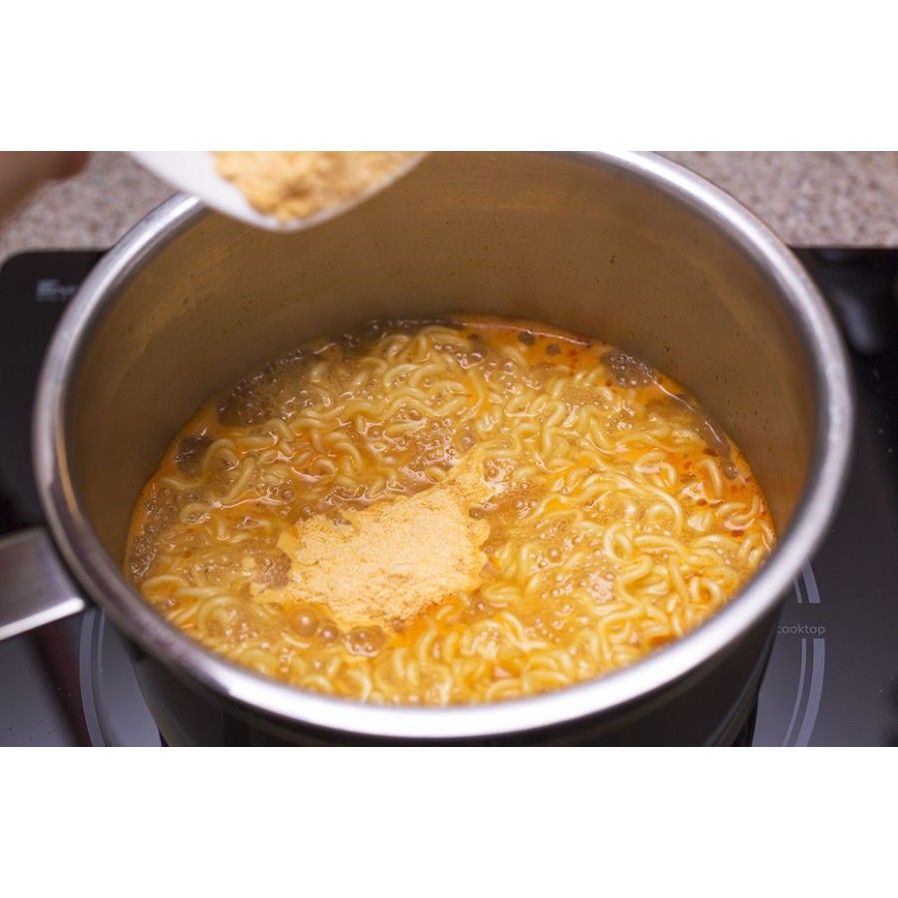Mì Jin siêu cay vị phô mai Ottogi 105g