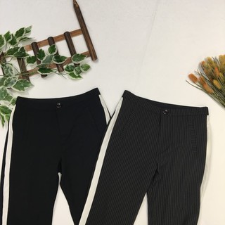 quần vải kẻ sọc trắng