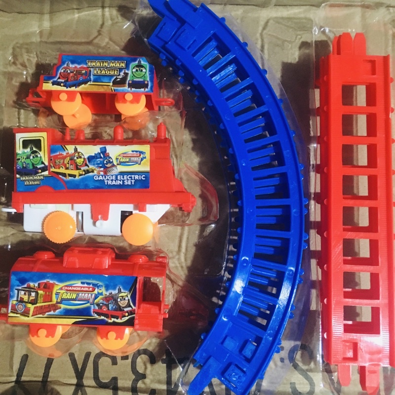 Đồ chơi, đồ chơi trẻ em, đoàn tàu chạy pin . Mô hình đoàn tàu chạy đường ray,chỉ cần 1 viên pin con thỏ là chạy tít luôn