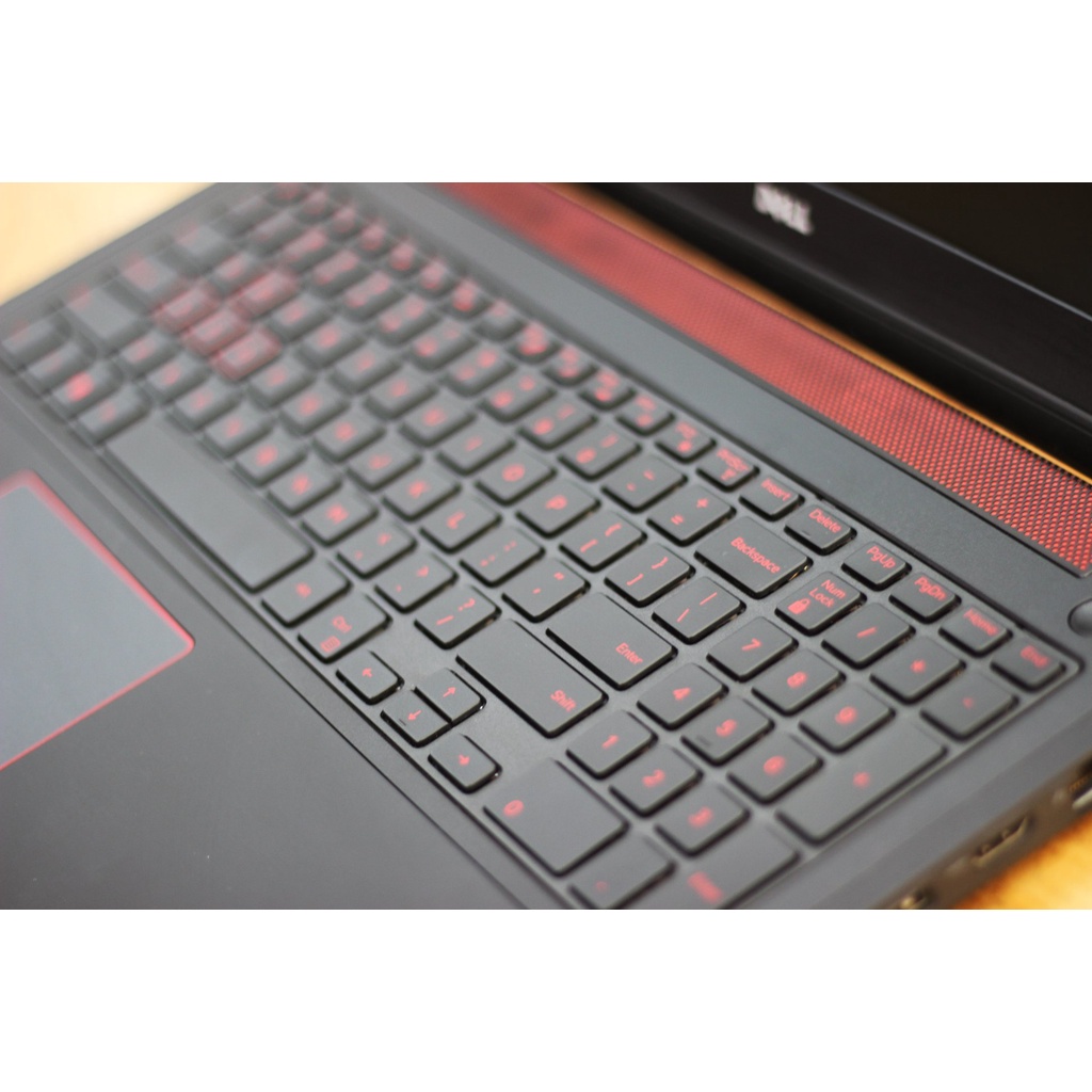 Laptop Gaming Cũ Dell 5577 / Core i5 / Ram 16GB / SSD / Màn 15inch FullHD / Card Rời 4GB / Chơi Game, Đồ Họa Mượt Mà