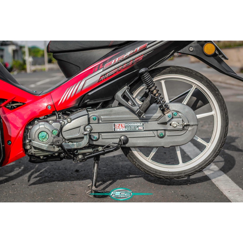 Tem Sirius đen yếm trong đỏ Gỉa zin 2014