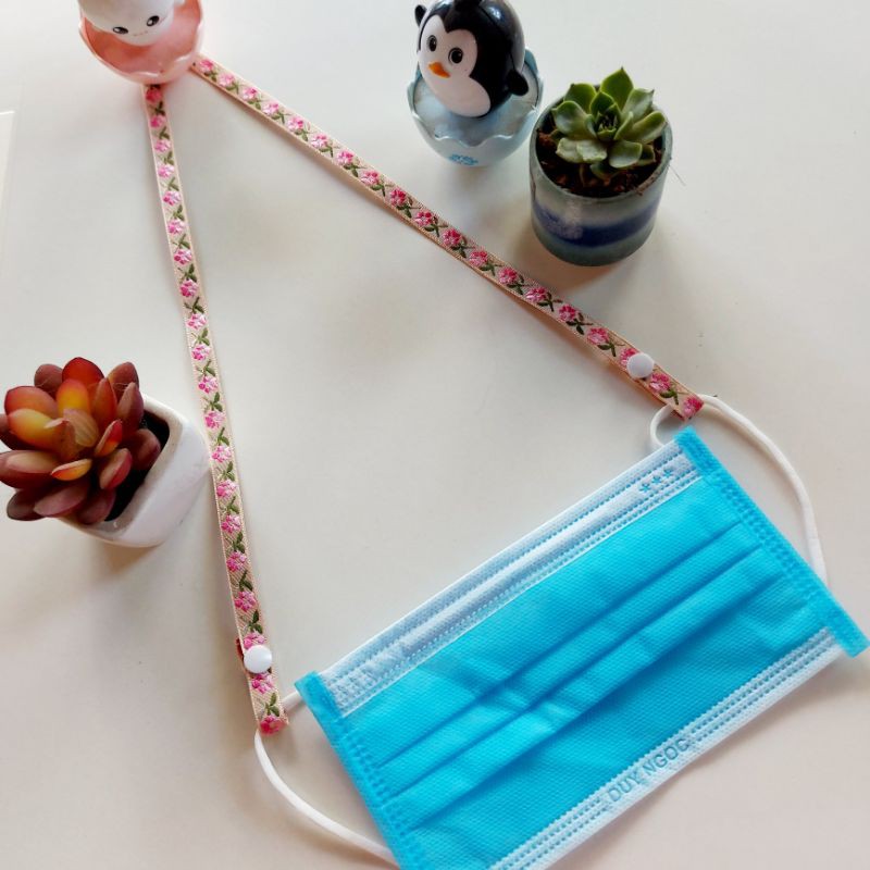Dây đeo khẩu trang họa tiết hoa vintage | BigBuy360 - bigbuy360.vn