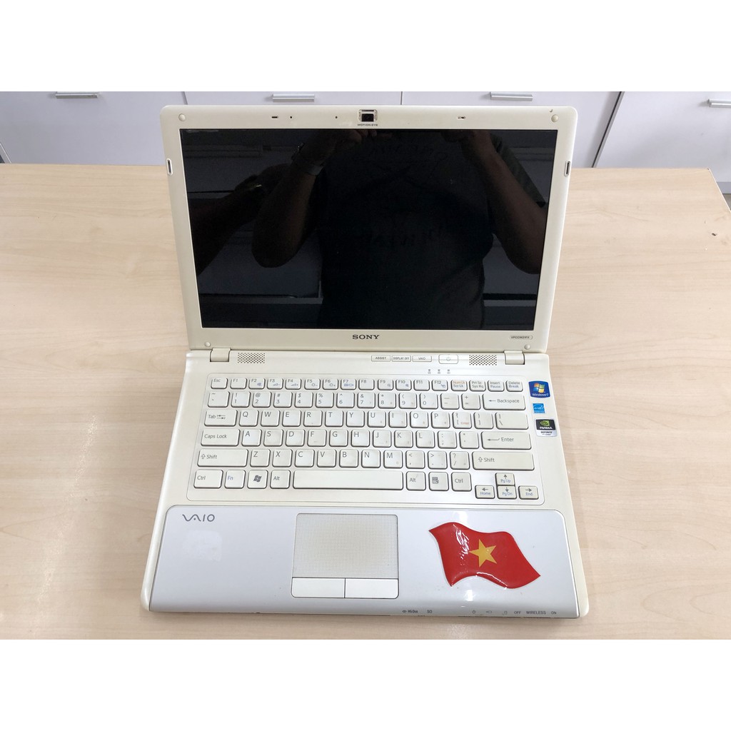 Laptop SONY VAIO VPCC21 - i7 Q740 - SSD 128G - 14inch