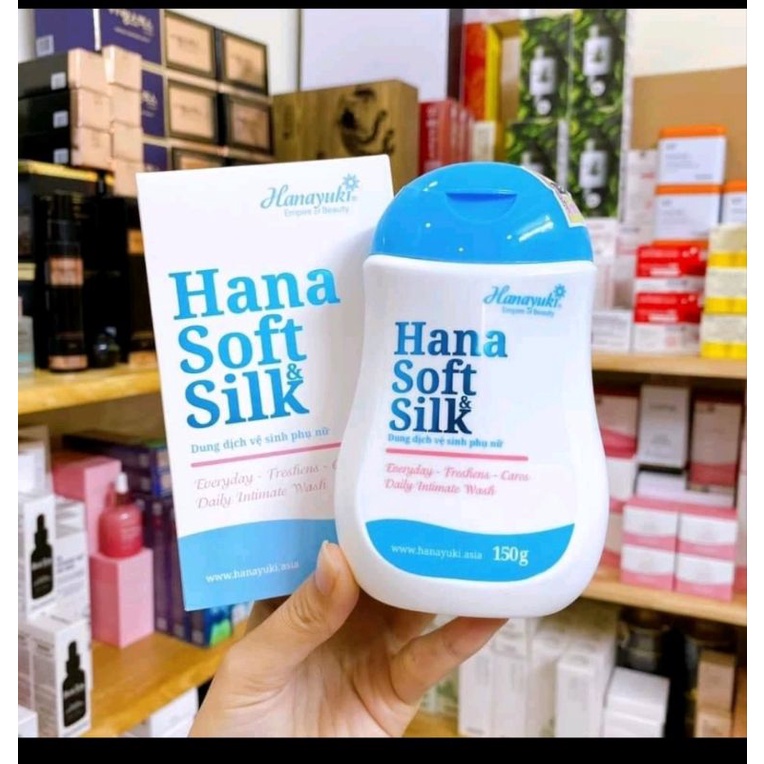 Dung dịch vệ sinh phụ nữ hana soft silk và DDVS trầu không tràm trà và dung dịch vệ sinh cho bé gái