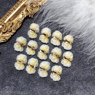 cúc ôm đá. hoa bột nails.phụ kiện nails