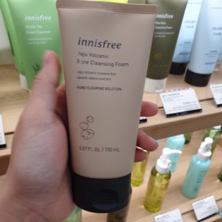 Sữa Rửa Mặt Innisfree Jeju Volcanic Pore Cleansing Foam