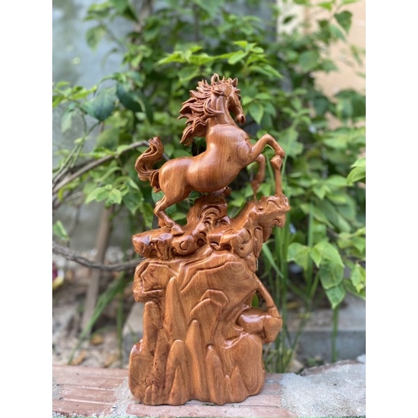 Tượng song mã Uyên ương gỗ hương cao 40 cm