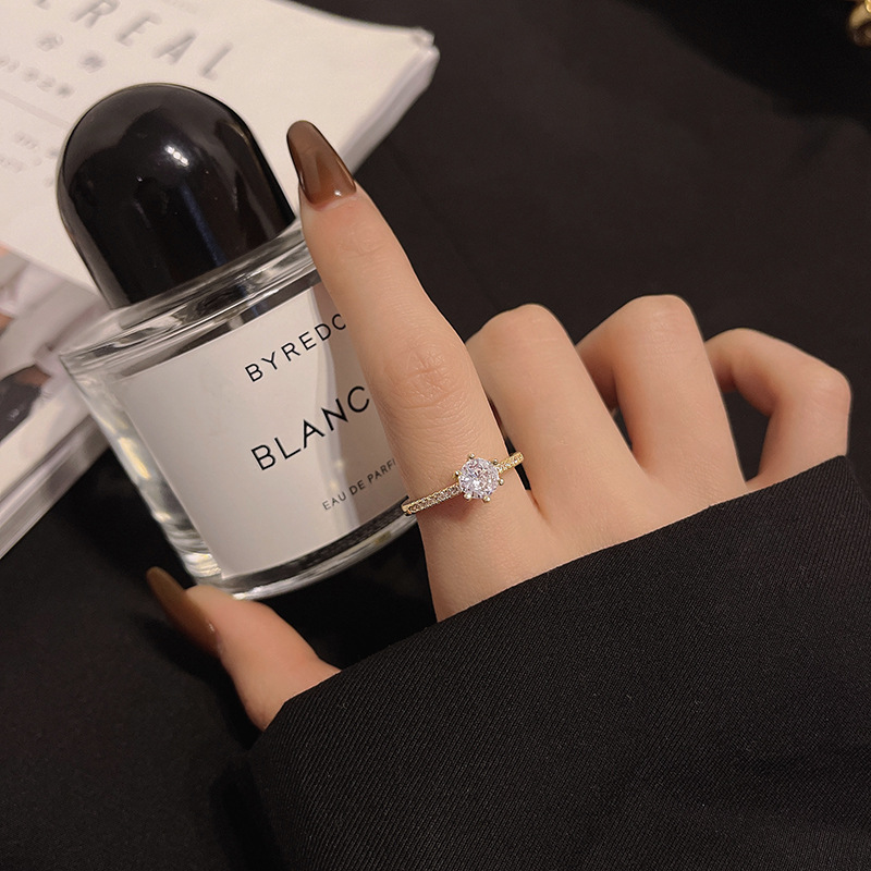 Nhẫn ánh kim loại lấp lánh thiết kế xinh xắn thời trang cho nữ