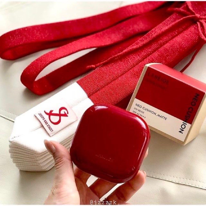 Phấn nước Joseph x Stacey Cushion tone 21N | BigBuy360 - bigbuy360.vn