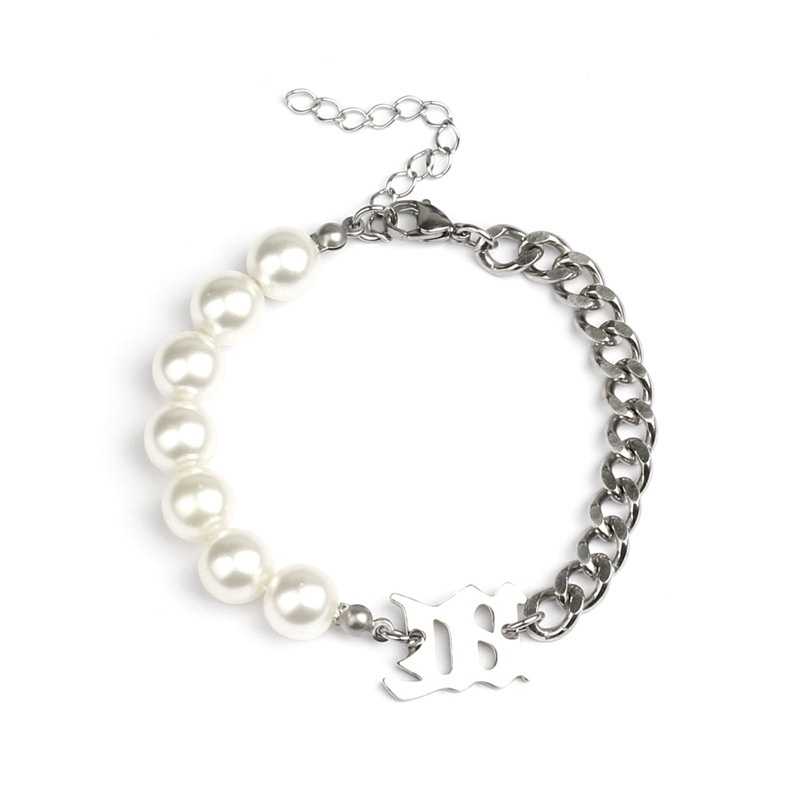 Vòng tay kim loại mặt chữ M đính ngọc trai nhân tạo phong cách hip hop độc đáo