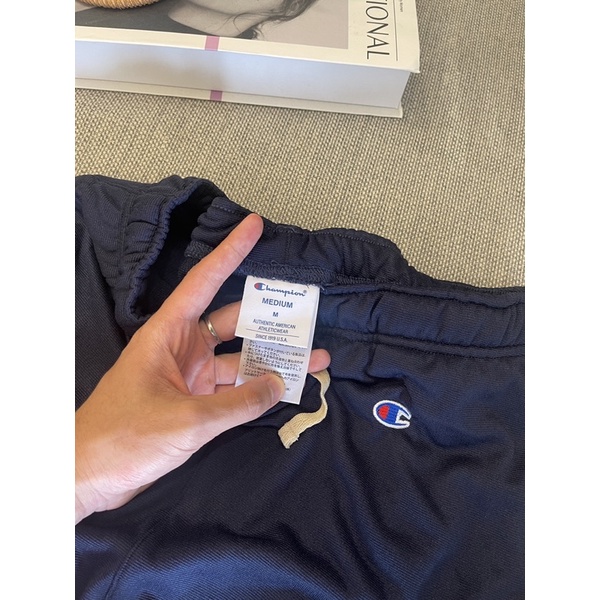 short nỉ da cá champion chính hãng