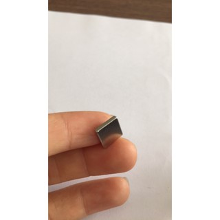 Nam châm viên 10x10x2 (hình vuông mỏng) - 1 set 25v, 1 set 50v