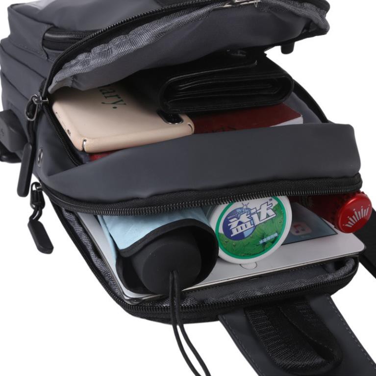 Túi đeo chéo nam Fashion 16 vải Polyester cao cấp kháng nước, tích hợp cổng sạc USB tiện dụng