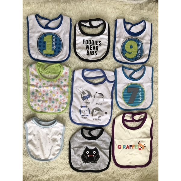 Yếm cổ xuất dư