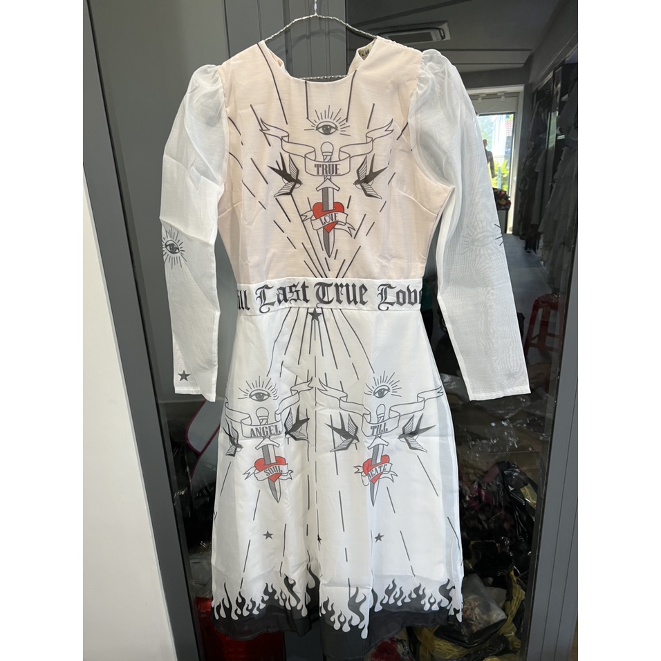 ĐẦM ĐI TIỆC SANG CHẢNH