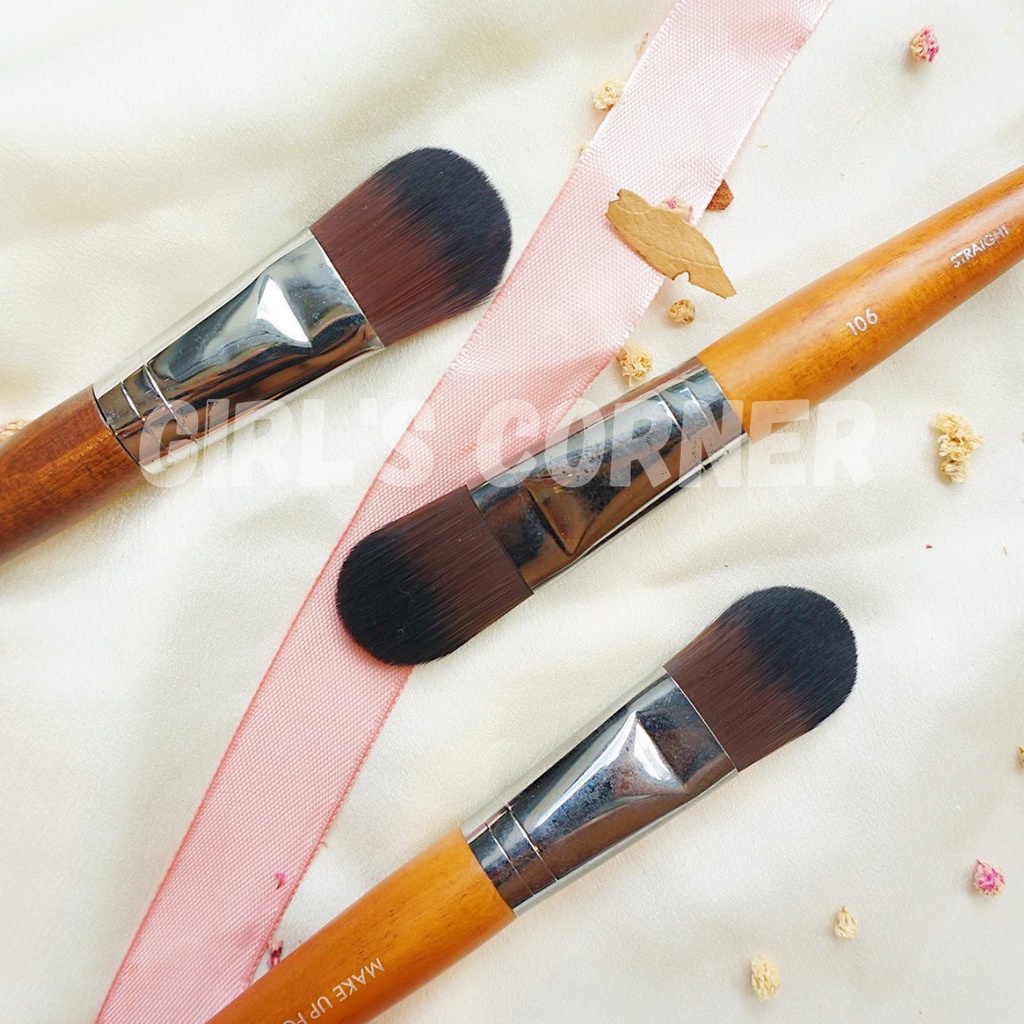 Cọ nền dẹt shape trung Make Up For Ever 106