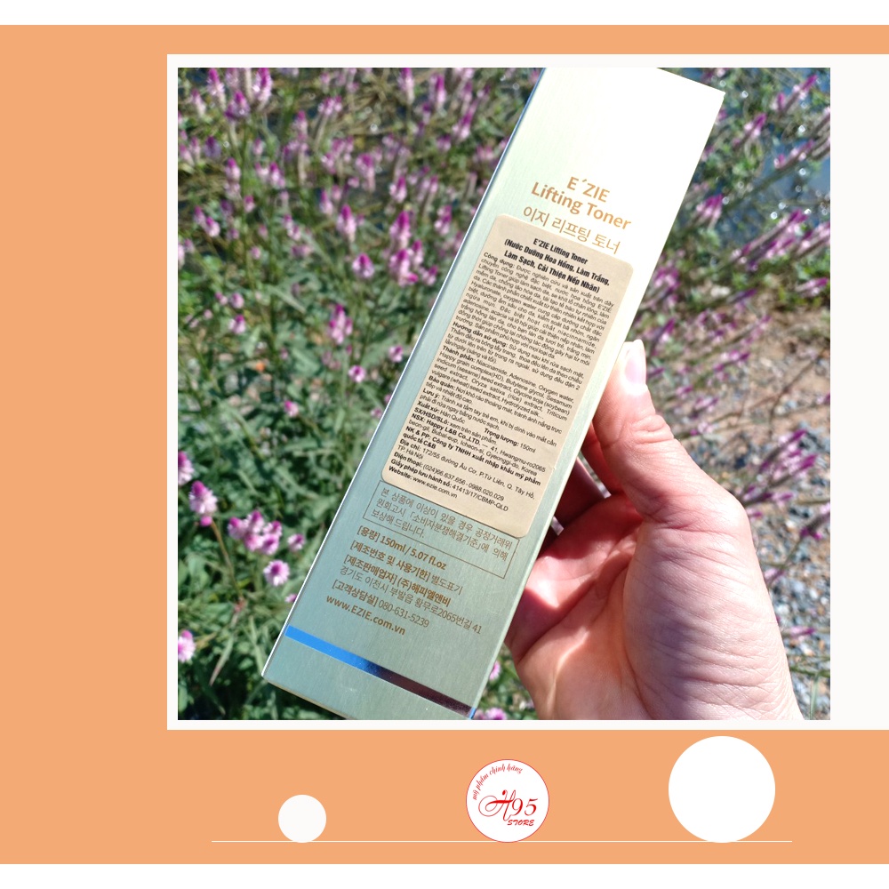 Nước dưỡng hoa hồng dưỡng trắng cân bằng độ ẩm cải thiện nếp nhăn E'ZIE Hàn Quốc 150ml