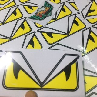 Logo Mắt Fendi vàng Dán xe