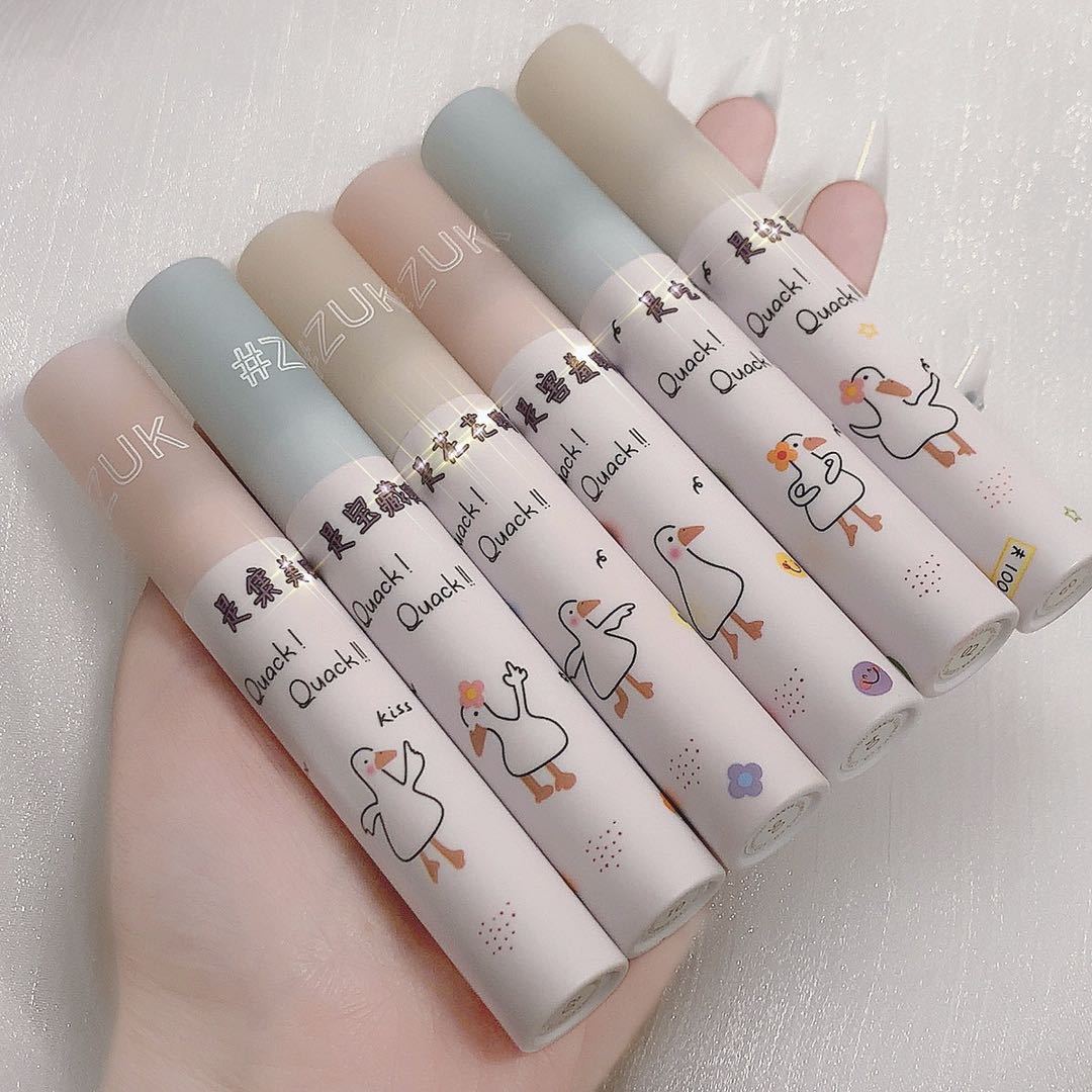 [Hàng mới về] Son môi màu nhung lì lâu trôi thiết kế vỏ hình chú vịt dễ thương | BigBuy360 - bigbuy360.vn