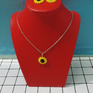 Manocanh vòng cổ da