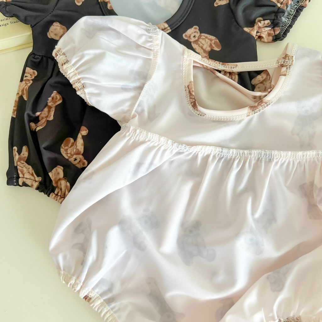 Bộ Đồ Bơi Liền Thân Tay Ngắn In Hình Gấu + Mũ Thời Trang Mùa Hè Cho Bé Gái