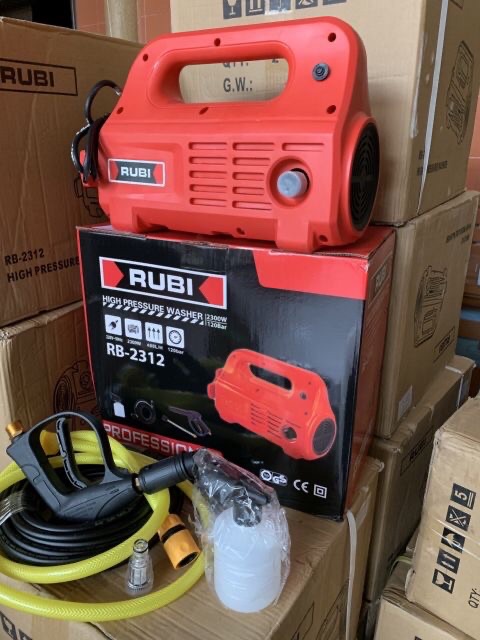 Máy rửa xe Rubi áp lực cao 2300w tặng bình xịt bọt tuyết siêu chất lượng