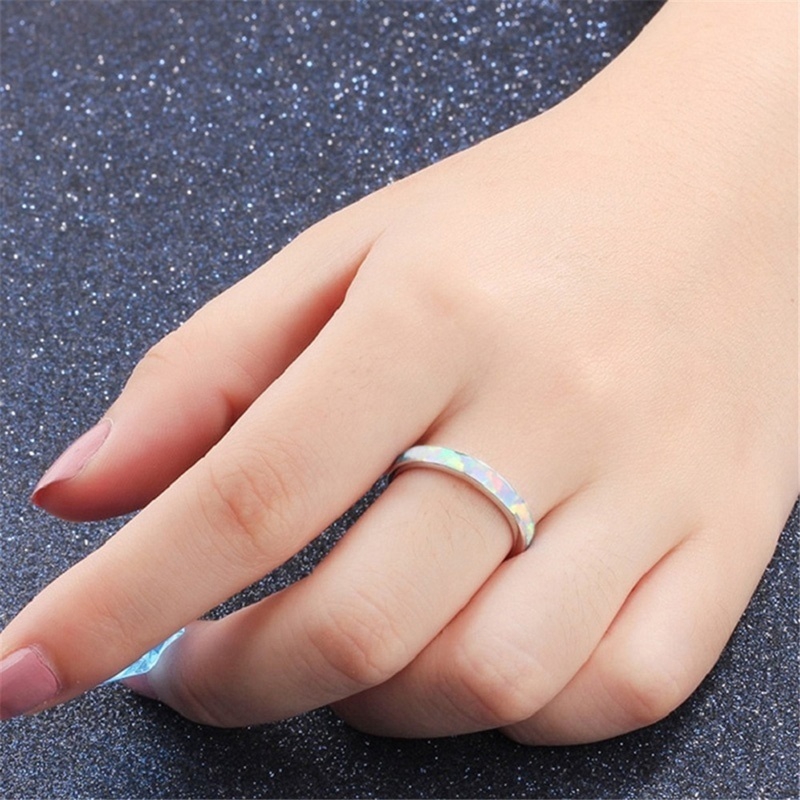 Nhẫn Đính Hôn Đá Opal Xanh Sang Trọng