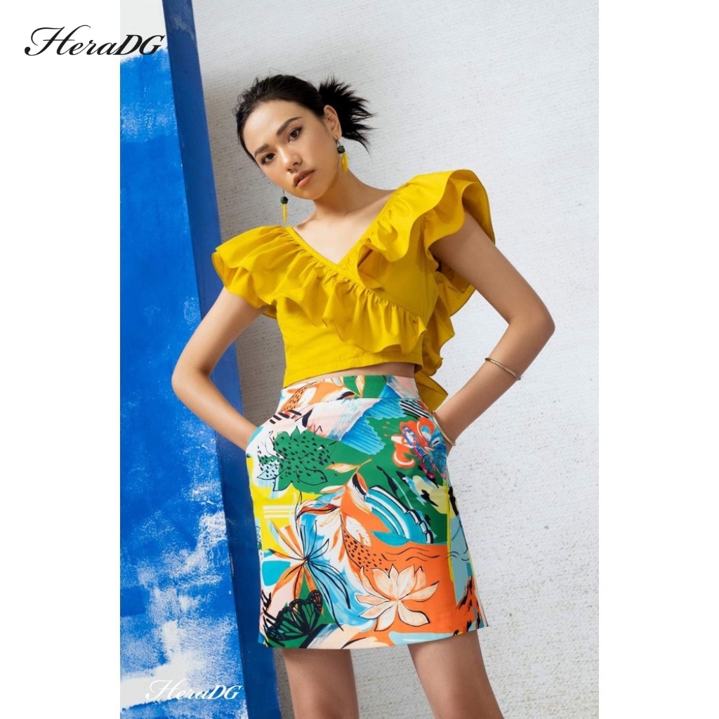 Áo Croptop Nữ HeraDG Thiết Kế Cổ Bèo Cách Điệu, Chất Liệu Vải Thô Poplin Cao Cấp, Thoáng Mát SAKBB2068 | BigBuy360 - bigbuy360.vn