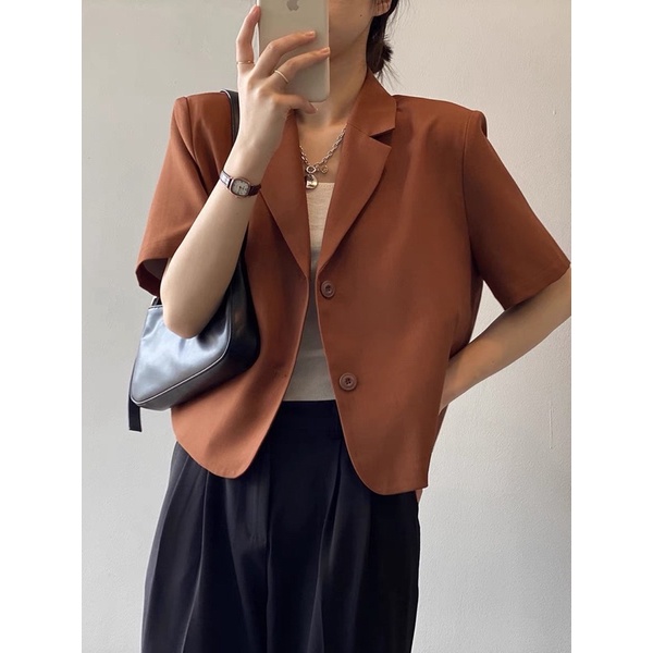 Áo vest blaze cộc tay độn vai dáng lửng