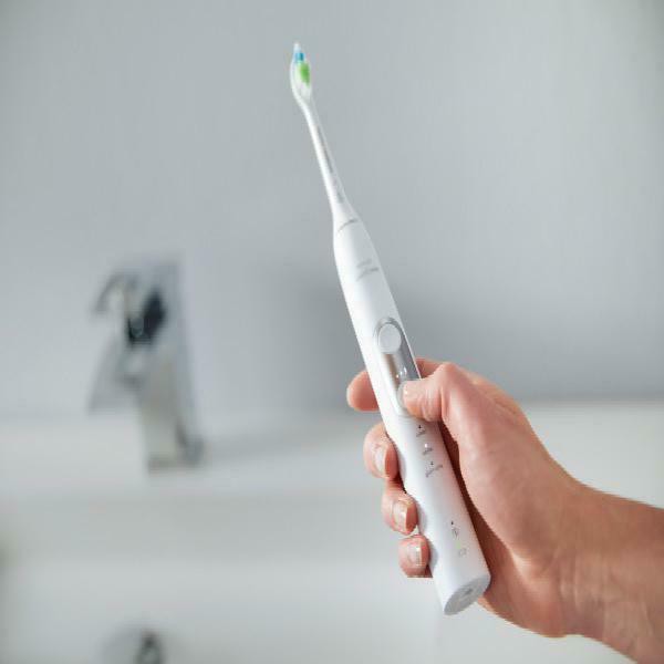 P.H.I.LiPS SONICARE 6300 BÀN CHẢI RĂNG ĐIỆN