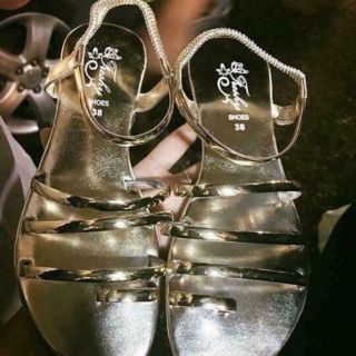 Sandal xỏ ngón Thái Lan