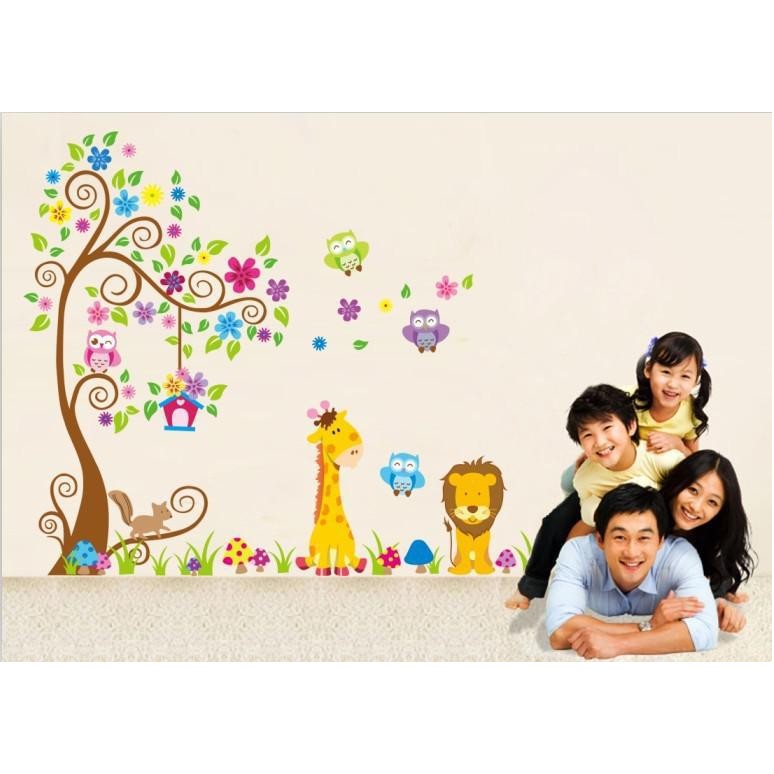 Decal dán tường sư tử nâu