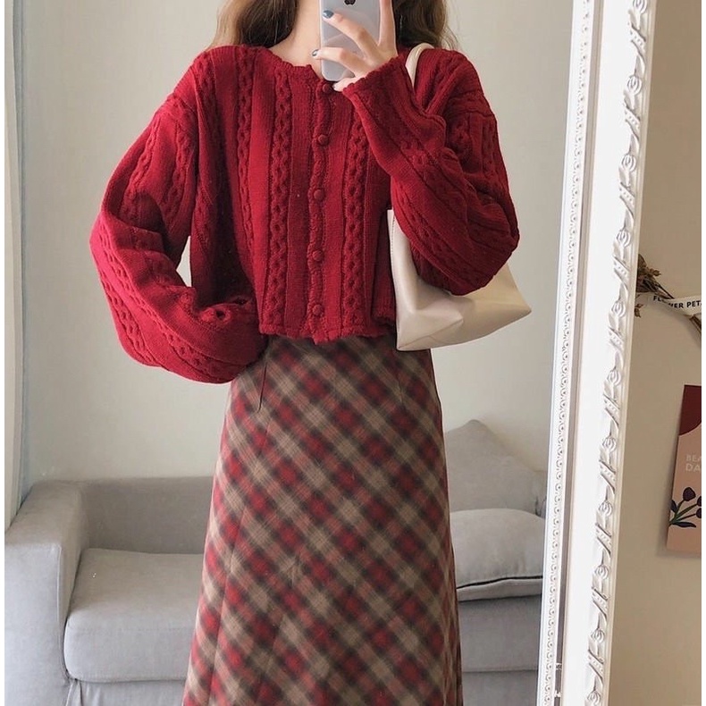 Set áo len đỏ và chân váy kẻ caro bigsize ulzzang