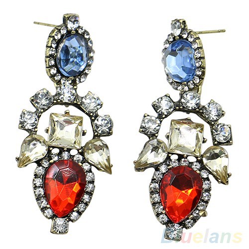 Cặp khuyên tai thiết kế hoa đính đá quý nhân tạo sang trọng dành cho nữ